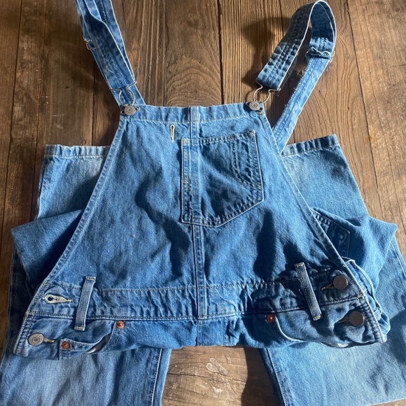 Levi’s overalls EUC - Picture 3 of 6